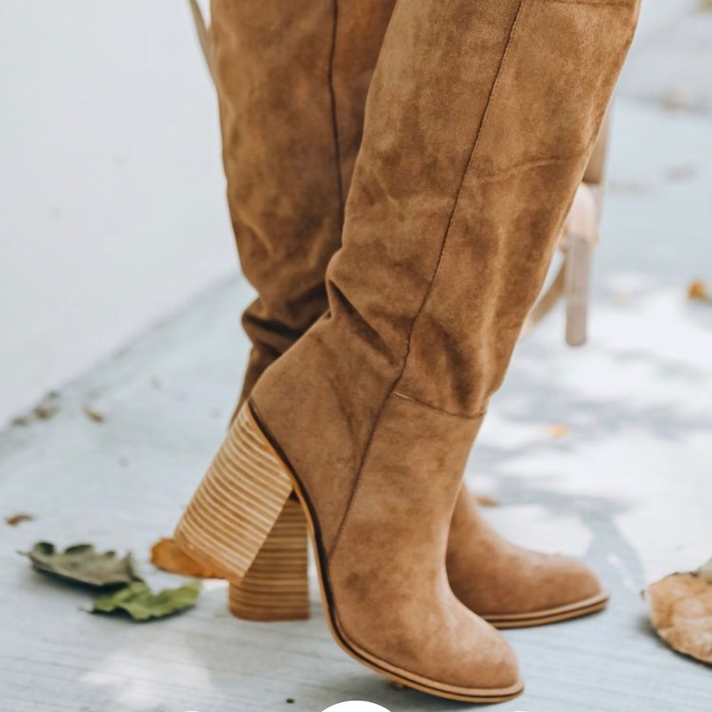 Slouch boots